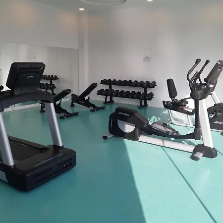 公寓 2br Luxury - Santa Barbara Heights, Good Wifi & Ac