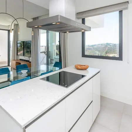 2br Luxury - Santa Barbara Heights, Good Wifi & Ac